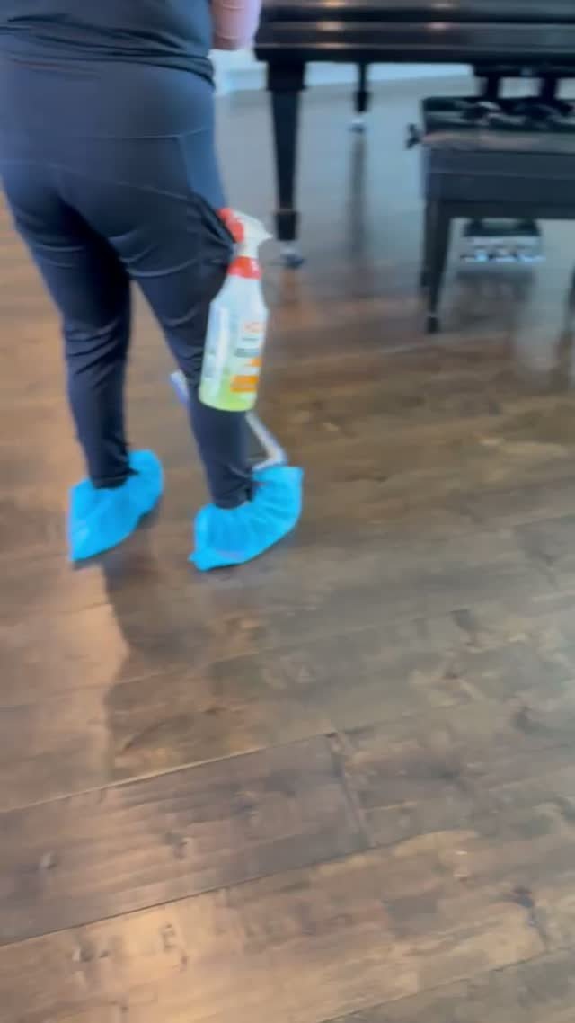 Looks Amazing Cleaning gallery video 14
