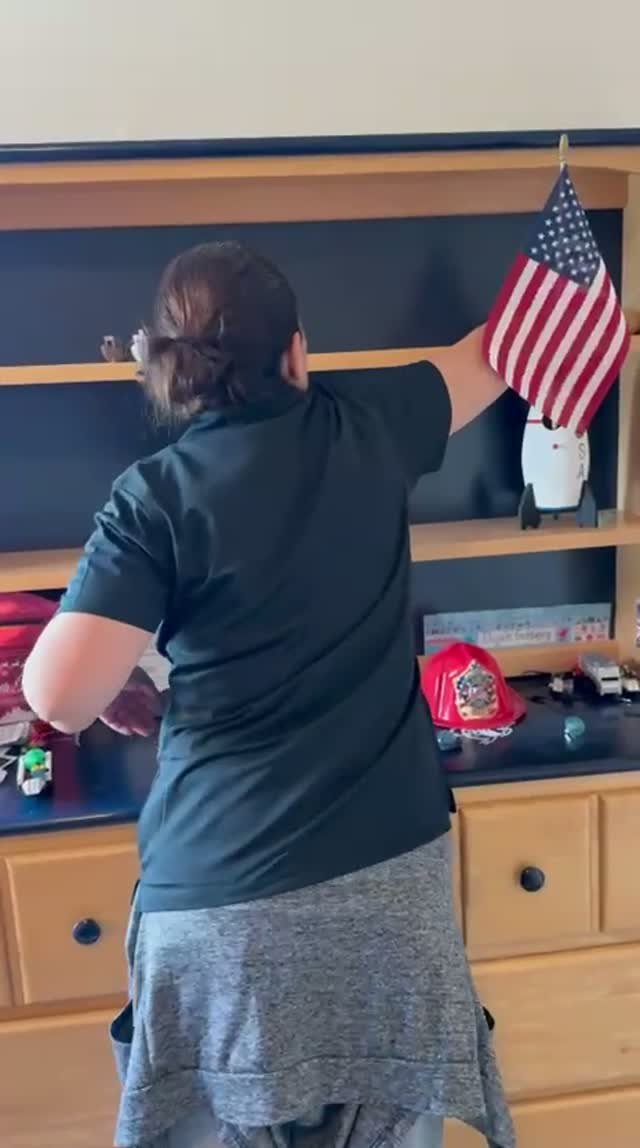 Looks Amazing Cleaning gallery video 16